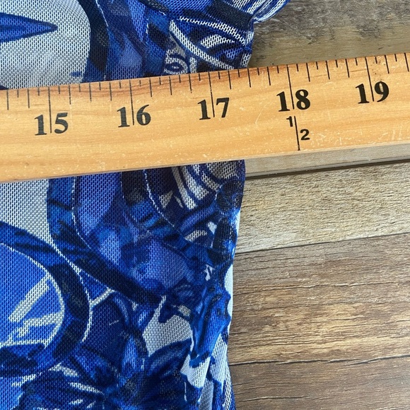 Chico's Travelers Sheer Beauty 3/4 Sleeves Floral Top Size 0 US Small Blue Mesh - Picture 7 of 10